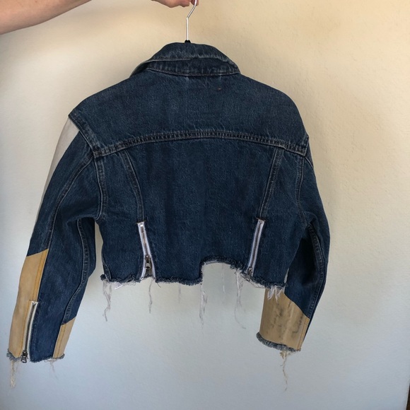 Vintage Levi’s cropped jean jacket - Picture 2 of 7